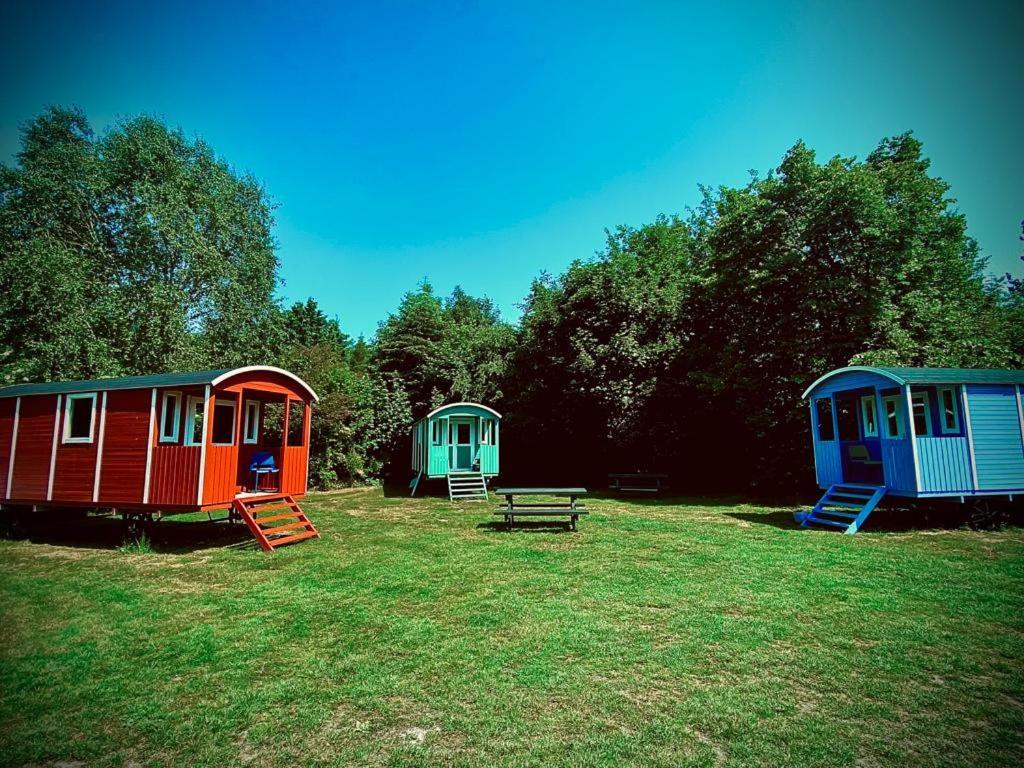 Pipowagens Bij Pannenkoekenrestaurant & Camping De Koppenjan 'Een Uniek Verblijf Met Kinderspeelboerderij' Jubbega-Schurega Exterior photo