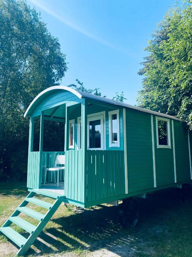 Pipowagens Bij Pannenkoekenrestaurant & Camping De Koppenjan 'Een Uniek Verblijf Met Kinderspeelboerderij' Jubbega-Schurega Exterior photo